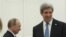 El presidente ruso, Vladímir Putin (i), y el secretario de Estado de EE.UU., John Kerry (d), en mayo de 2013. 