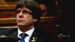 Rajoy destituye a presidente del gobierno catalán, a su gabinete y al parlamento