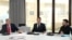 Los presidentes Donald Trump, de EEUU; Emmanuel Macron, Francia, y Volodymyr Zelenskyy, Ucrania, durante una reunión en la cumbre del G7, en Evian, Francia, este martes, 16 de junio de 2026. (Thibault Camus/Pool/AFP)
