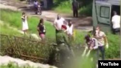 Ataque a puñaladas en Arroyo Naranjo deja varias víctimas.