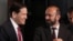 El secretario de Estado de EEUU, Marco Rubio, conversa con el ministro de Asuntos Exteriores de Armenia, Ararat Mirzoyan, en el Aeropuerto Internacional de Zvartnots, en Ereván, Armenia, el 26 de mayo de 2026. Julia Demaree Nikhinson/Pool vía REUTERS