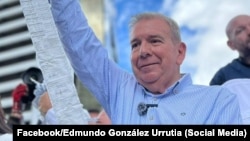 Edmundo González Urrutia junto a María Corina Machado tras las elecciones presidenciales en Venezuela. 