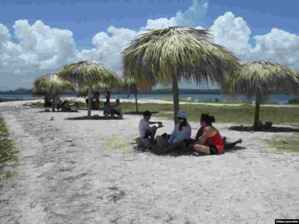 Reporta Cuba playa de Caibarién foto cristianosxcuba