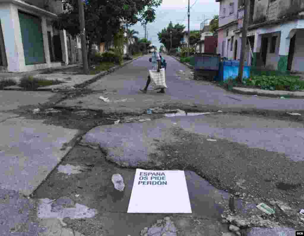 Perd&#243;n Espa&#241;ol en las calles de La Habana, obra del artista Abel Azcona