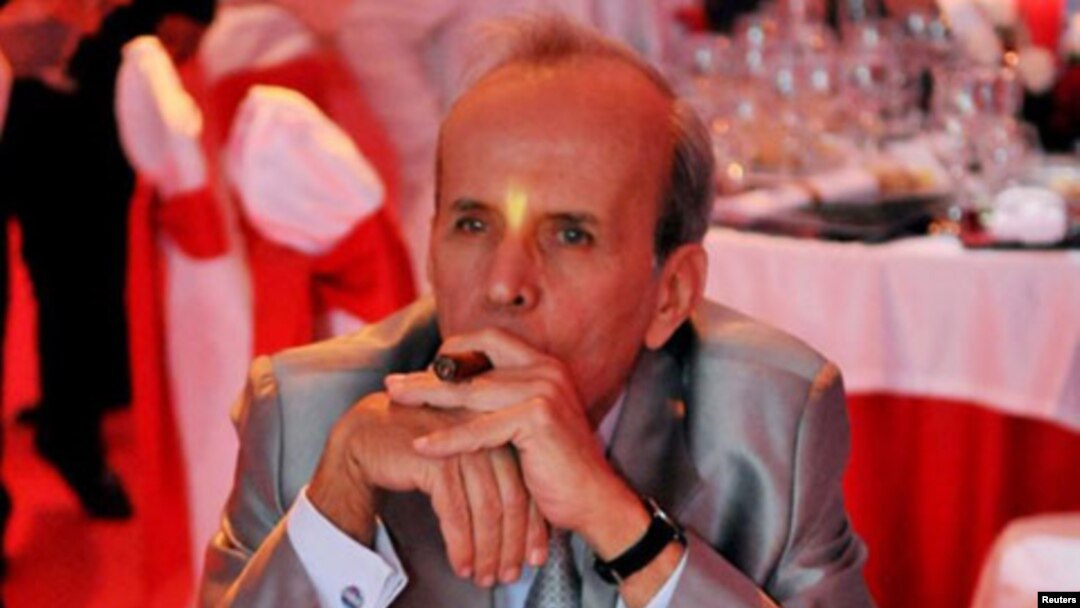 El presidente del Parlamento cubano Ricardo Alarcón durante la cena de gala en el cierre de la XIV edición del Festival del Habano.