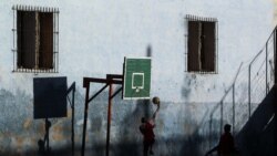 Comentan discriminación a cubanos