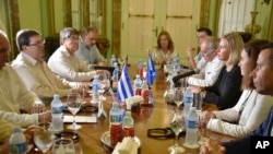 Foto Archivo. Delegaciones de Cuba y la Unión Europea reunidas en La Habana en 2019. (Adalberto Roque/Pool photo via AP