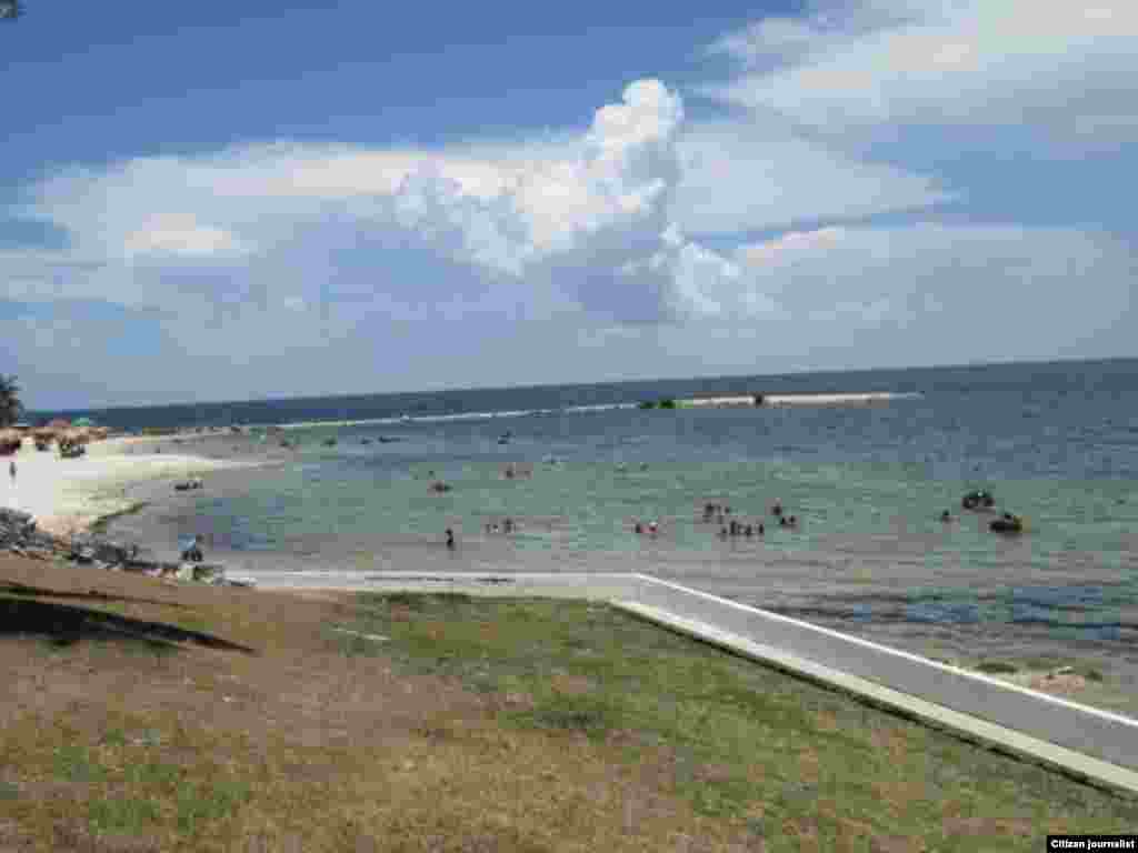 Reporta Cuba playa de Caibarién foto cristianosxcuba