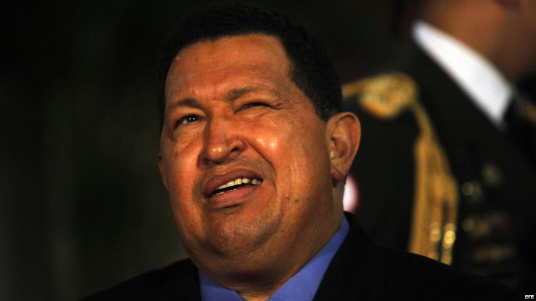 Hugo Chávez durante la visita de una delegación rusa de la empresa petrolera Rosneft. 