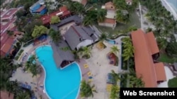 Hotel Brisas, en la playa Santa Lucía, de Camagüey, una de las zonas que pudieran verse afectadas por Irma.