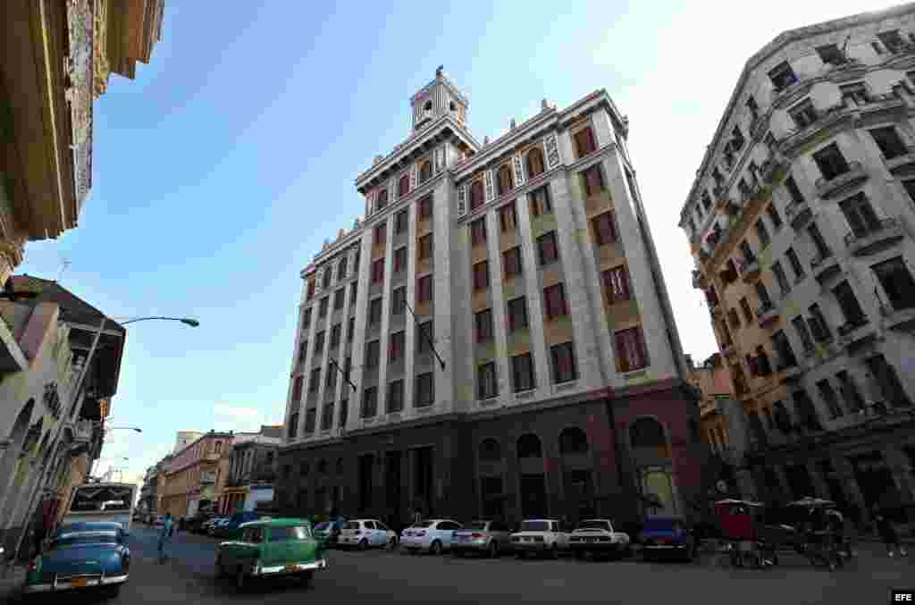 Edificio Bacardí, uno de los exponentes del Art Deco en la capital cubana.