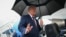 Donald Trump habla con los periodistas a su llegada al Aeropuerto Regional de Reading (RDG), en el condado de Berks, Pensilvania, el 23 de junio de 2026.