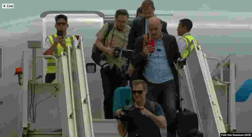 El primer vuelo comercial directo entre EEUU y Venezuela aterrizó este jueves en Caracas.