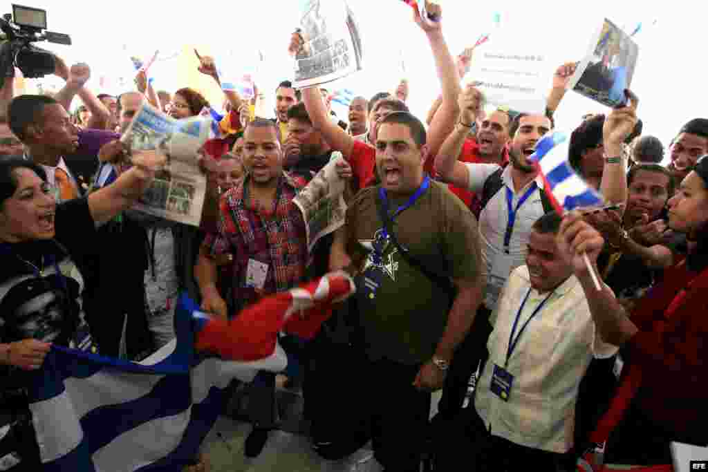 Parte de las protestas del miércoles contra activistas cubanos en la Cumbre de Panamá.