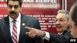 Raúl Castro y Nicolás Maduro. 