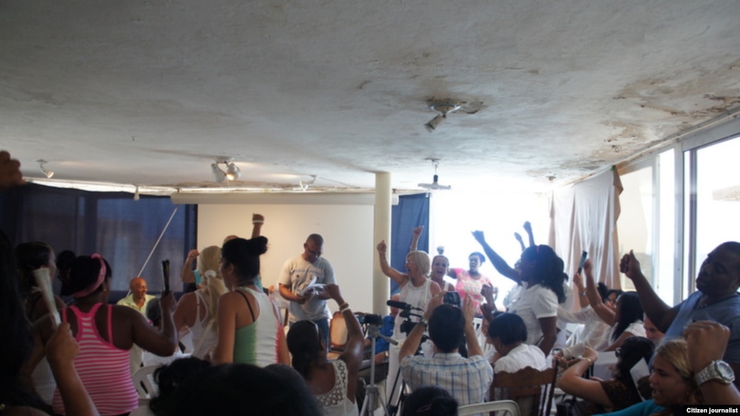 Reporta Cuba. Foro DyL aprueba Ley de Amnistía. Foto: Ángel Moya.