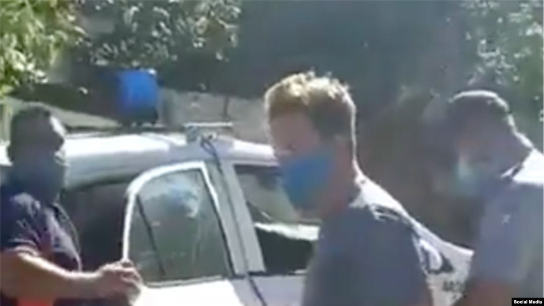 Osmel Adrián Rubio detenido por la policía política el 15 de diciembre de 2020.