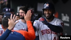 El cubano Yordán Alvarez fue elegido el Jugador del Mes de abril en la Liga Americana.