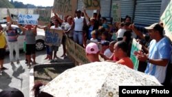 Cubanos siguen varados en Panamá