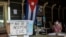 No se aceptan CUC en una bodega en La Habana. YAMIL LAGE / AFP