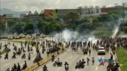 Venezolanos siguen en las calles mientras Maduro asegura que la Constituyente va