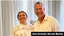Senén Casas Más junto a la activista española Ana Hurtado.