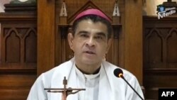 El obispo Rolando Alvarez en una misa en Matagalpa, Nicaragua, el 5 de agosto de 2022. (Alan PUTRA / @diocesisdematagalpa / AFP).