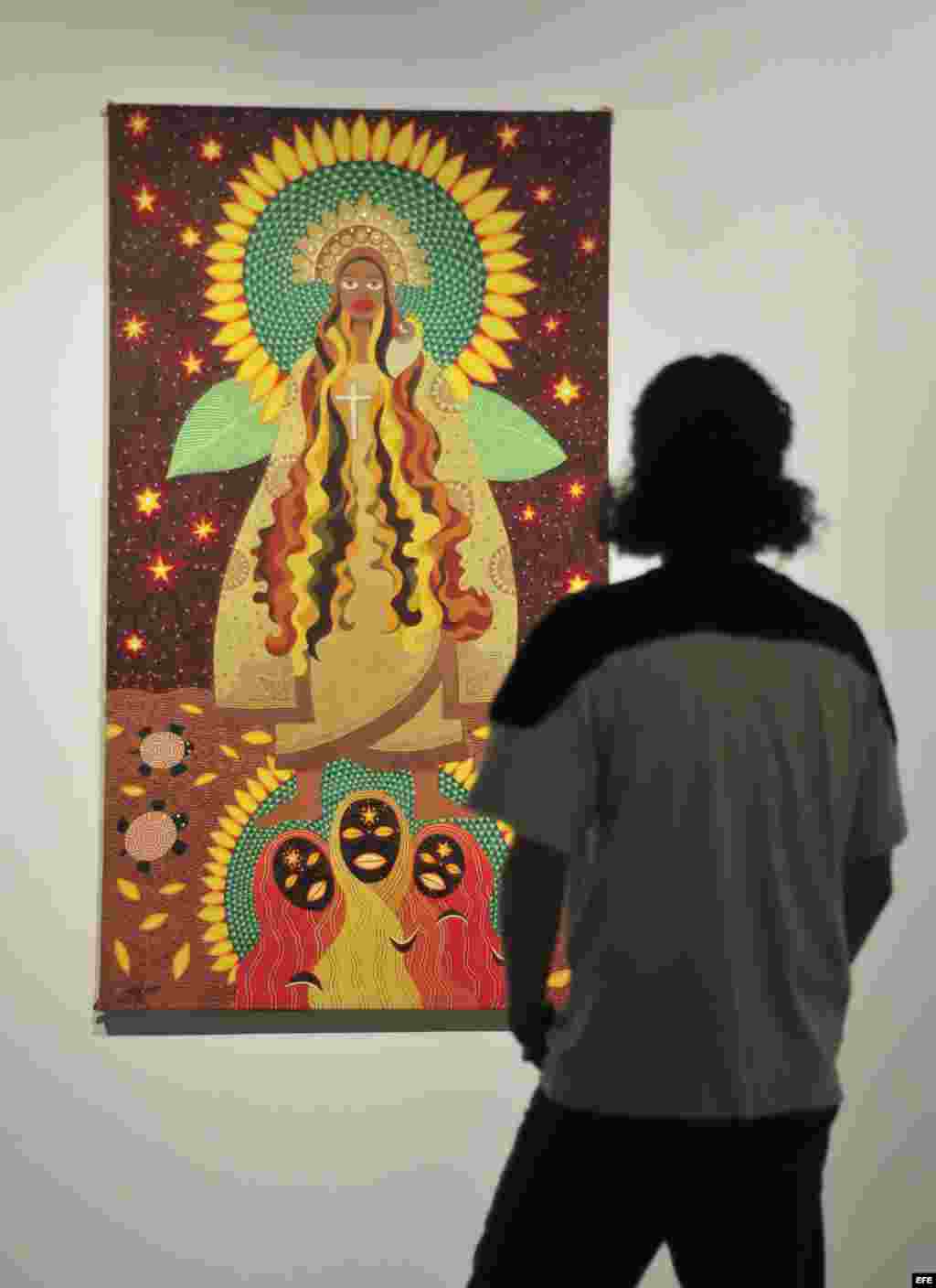 Obra "En la tierra o en el cielo", del artista cubano David Escalona, que integra la exposici&oacute;n".