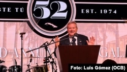 Reconocen al embajador Mike Hammer con el Premio Humanitario en la 52.ª Gala Anual del Colegio de Abogados Cubanoamericanos