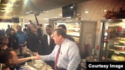 En New Jersey Christie se mantiene de gobernador 