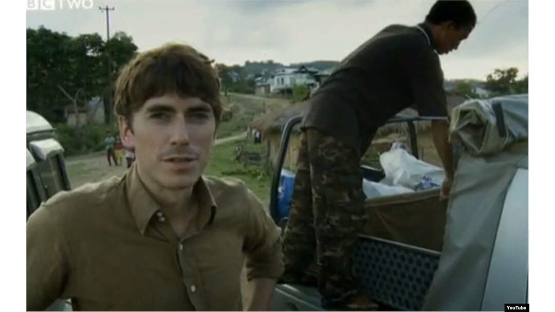Simon Reeve, sin permiso, en Birmania.