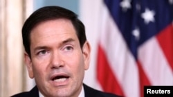 Marco Rubio realiza declaraciones a los medios luego de reunirse con el presidente de Paraguay el 4 de agosto de 2026.