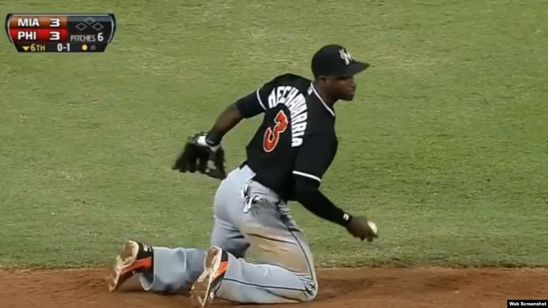 Adeiny Hechavarría, Miami Marlins 2015.