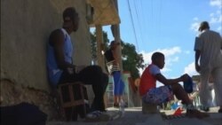 Jóvenes cubanos echan mano a la bebida como medio de esparcimiento