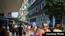 Bulevar de San Rafael en La Habana.