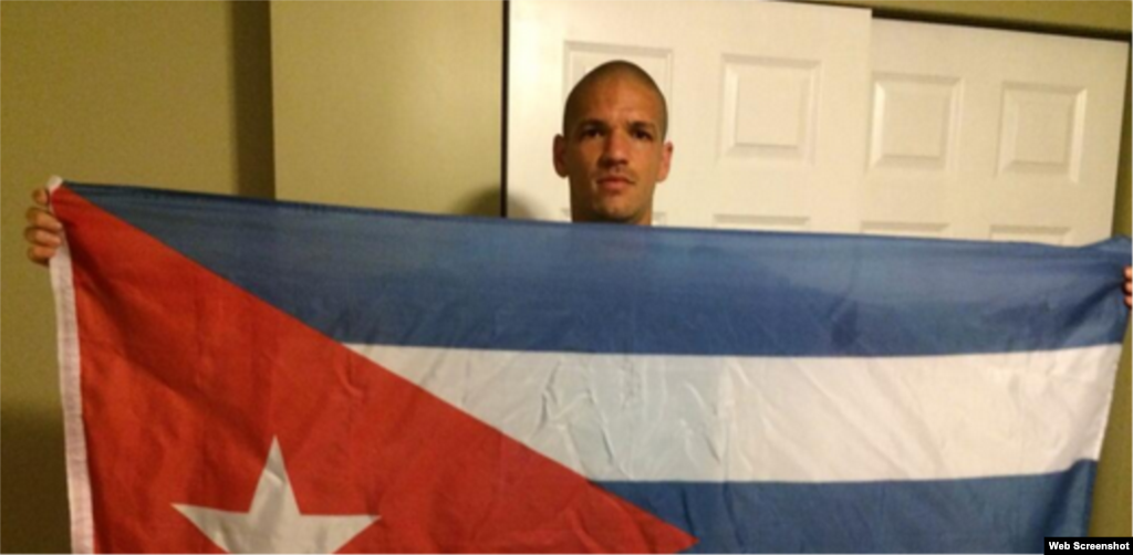 El 19 de junio de 2012, Osvaldo Alonso, se convirtió en ciudadano de los Estados Unidos de América y dijo que le gustaría jugar para el equipo nacional estadounidense. Él jugó para el equipo Cuba entre 2006 y 2007. 