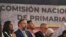El presidente de la Comisión Nacional de Primarias, Jesús María Casal, asiste a un acto para anunciar la fecha de las elecciones primarias del candidato opositor. (AP/Matias Delacroix)