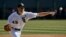 Chris Sale de los Medias Blancas en acción.