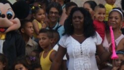 Berta Soler, denunció confiscación de juguetes por parte de la policía