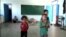 Medio millón de niños sin colegios, porque ahora son refugios