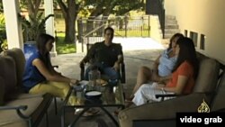 Al Jazeera entrevistó a Javier Castañeda, Elena Couriel y a sus hijas, una familia cubanoamericana de Miami.