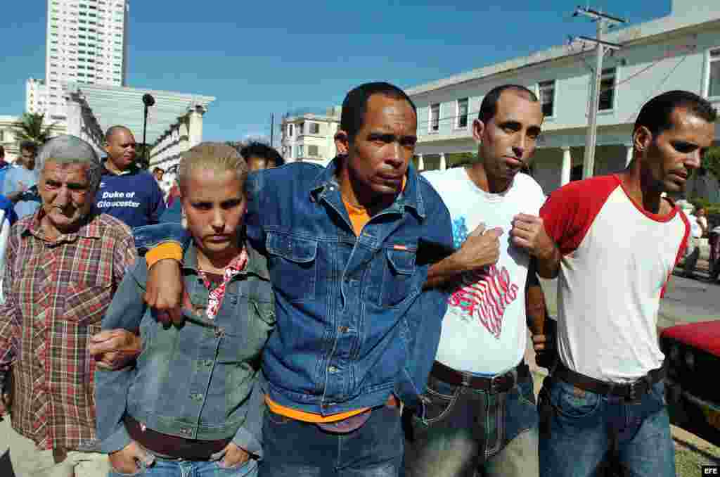 Archivo. Marcha por el Día Internacional de los Derechos Humanos, en un céntrico parque capitalino. 