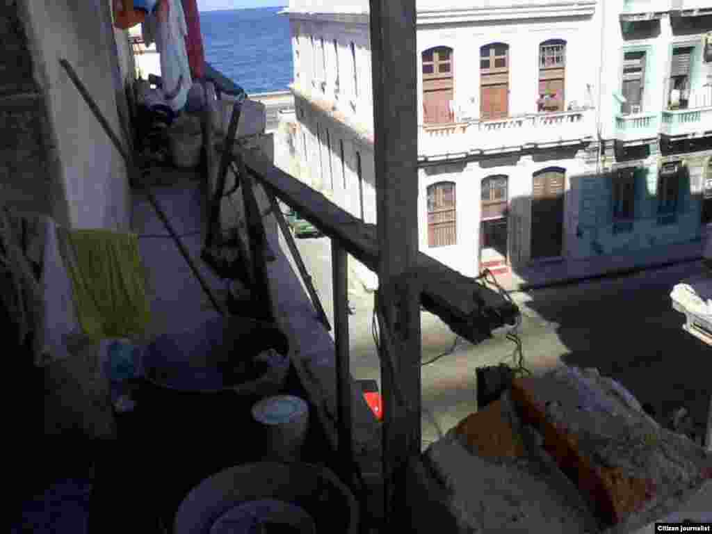 Reporta Cuba Habana edificios Foto Miladis Carnel