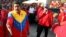 ABC se hace eco de la opinión de que Nicolás Maduro es “un alumno aventajado” de los hermanos Castro.