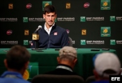 Djokovic habla durante una conferencia de prensa.