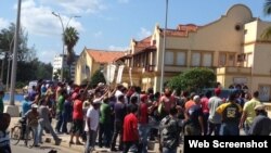 Acto de repudio contra Damas de Blanco y arresto (febrero, 2015). Foto: 14ymedio.