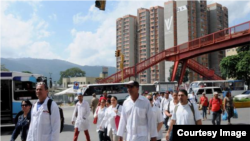 Brigada de cubanos en Venezuela.