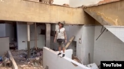 Ceballos muestra las ruinas del famoso Restaurante La Zaragozana, en La Habana, en uno de los capítulos de Despingovery.