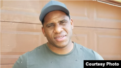 El superpesado cubano Frank Sánchez. (Captura de video de Youtube de entrevista en SerEbro EnlosDeportes)