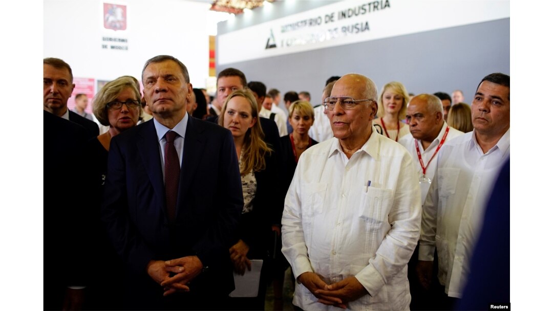 Borisov, jefe de la Comisión Intergubernamental Rusia-Cuba, junto a su contraparte cubana, Ricardo Cabrisas.